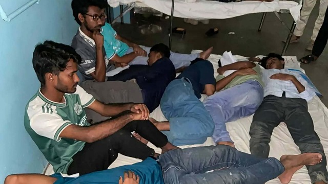 ববিতে সাংবাদিকদের ওপর সংঘবদ্ধ হামলা, আহত অন্তত ১৫