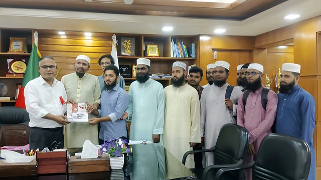 ইবি উপাচার্যের সাথে শাখা ছাত্র আন্দোলনের নবগঠিত কমিটির সৌজন্য সাক্ষাৎ