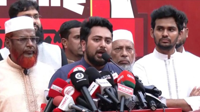 সরকার গণভোটের রায় নিয়ে বিশ্বাসঘাতকতা করেছে: নাহিদ