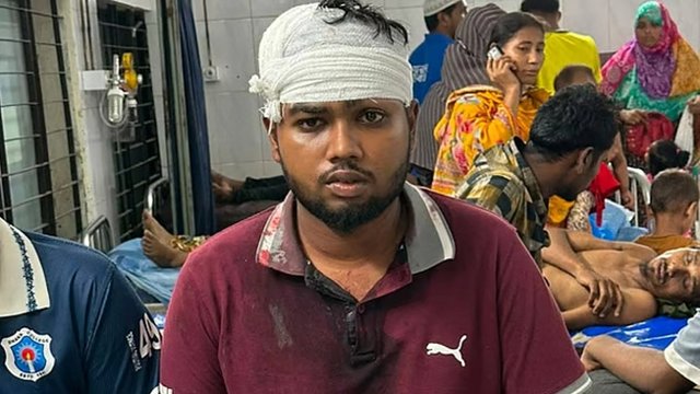 ফুটপাতে দোকান বসানো নিয়ে ছাত্রদল-যুবদল সংঘর্ষ, আহত ২৫