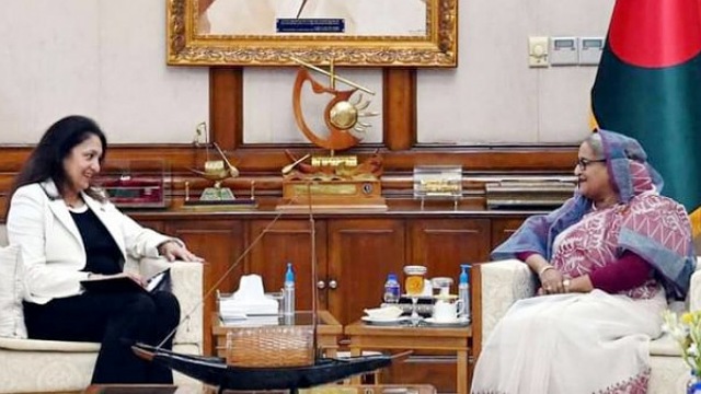 প্রধানমন্ত্রীর সাথে সাক্ষাৎ করেছেন উজরা জেয়া