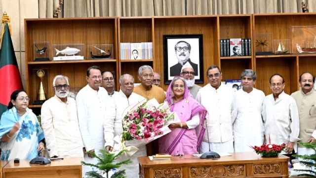 বিএনপির অনেক নেতার পাচারকৃত অর্থ বিদেশে জব্দ রয়েছে: শেখ হাসিনা