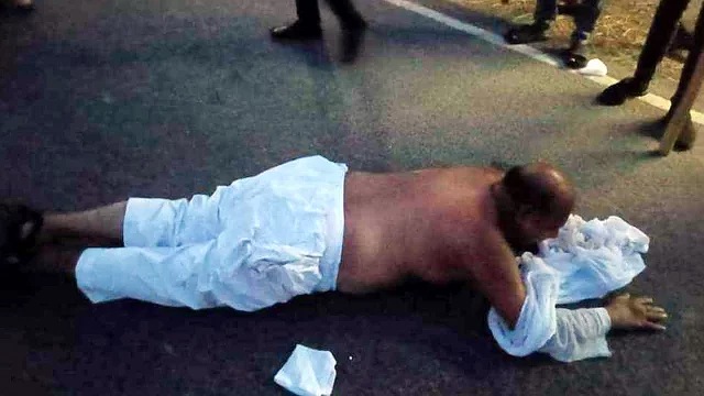 রাস্তায় ফেলে অচেতন হওয়া পর্যন্ত পেটানো হলো বিএনপি নেতাকে