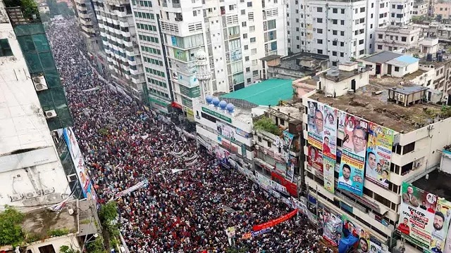 মামলার চাপে বিএনপিকে নিয়ন্ত্রণের চেষ্টা?