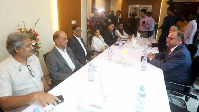 আ’লীগ নেতাদের সাথে বৈঠকে মার্কিন রাষ্ট্রদূত