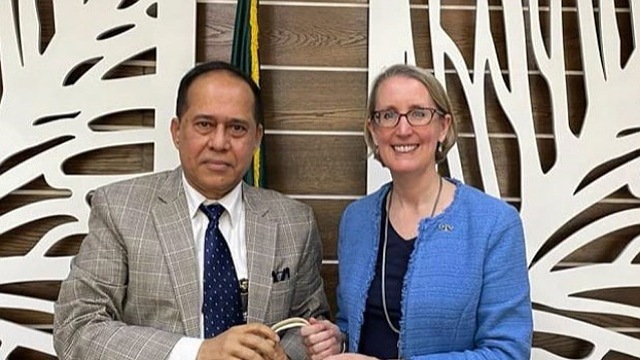 সুষ্ঠু নির্বাচন বাংলাদেশীদের গণতান্ত্রিক অধিকার চর্চায় সহায়তা করবে : ব্রিটিশ রাষ্ট্রদূত