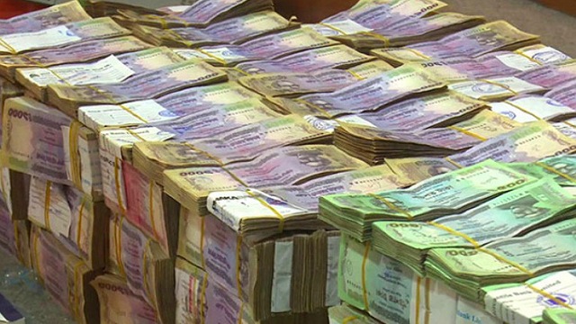 টাকা ছাপিয়ে সরকারকে ঋণ না দেওয়ার পরামর্শ