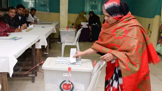 মার্কিন প্রাক-নির্বাচনী পর্যবেক্ষণ দলের সুপারিশ : যা বলছে বিএনপি-আ’লীগ