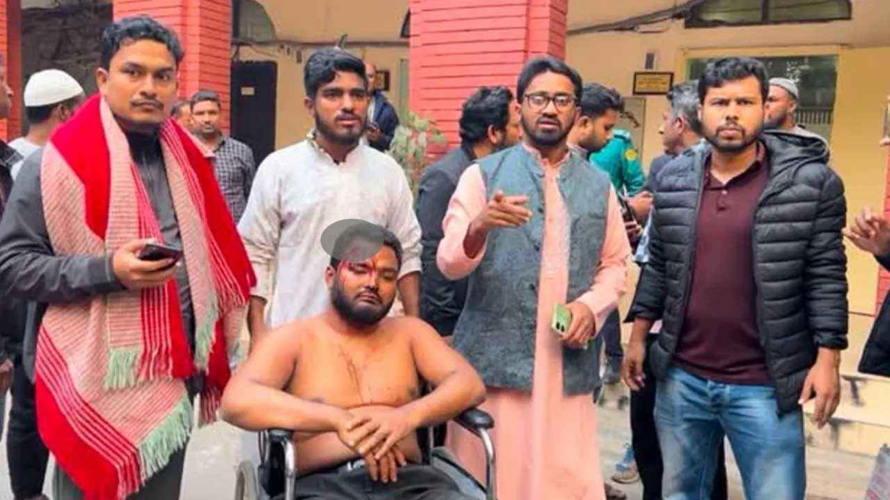 শহীদ মিনারের সমাবেশে হামলার শিকার গণঅধিকারের ফারুক