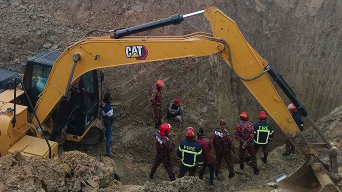 ৪২ ফুট খুঁড়েও সন্ধান মেলেনি শিশু সাজিদের