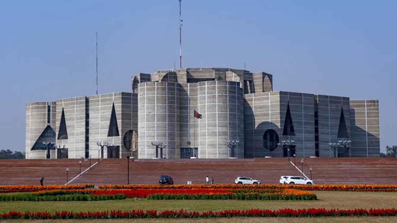 সংরক্ষিত নারী আসনের সংসদ সদস্যদের শপথ রোববার