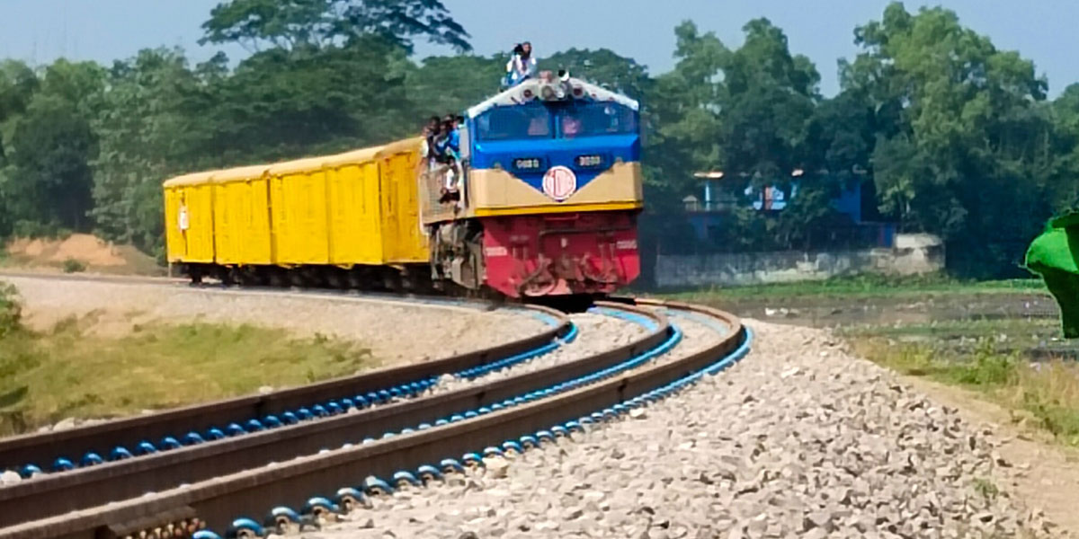 রেলে নাশকতার আশঙ্কা