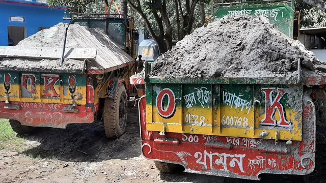 বাঘায় বালি উত্তোলনের দায়ে দু’জনের কারাদণ্ড