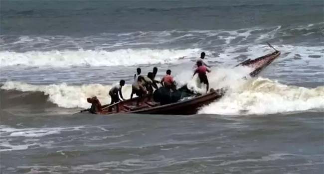 ঘূর্ণিঝড় মিধিলি : পায়রা-মোংলায় ৭ নম্বর বিপদ সংকেত