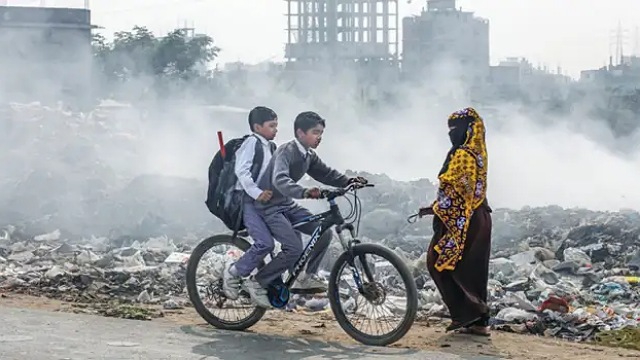 বিশ্বে দ্বিতীয় দূষিত শহর ঢাকা