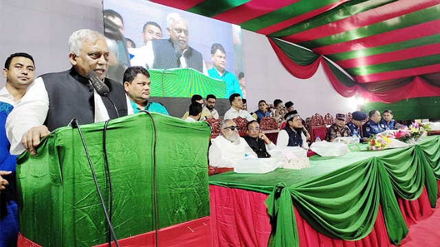 কুরআন-সুন্নাহর বাইরে প্রধানমন্ত্রী কিছু করবেন না: স্বরাষ্ট্রমন্ত্রী