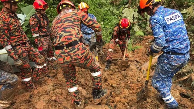 মালয়েশিয়ায় ভূমিধসে মৃতের সংখ্যা বেড়ে ২৪, নিখোঁজ ৯