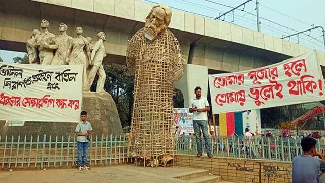 বিধ্বস্ত হয়ে ফিরলেন ‘গুম’ হওয়া রবীন্দ্রনাথ!