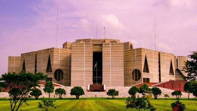 ভোট বন্ধের ইসির ক্ষমতা কমিয়ে বিল পাস