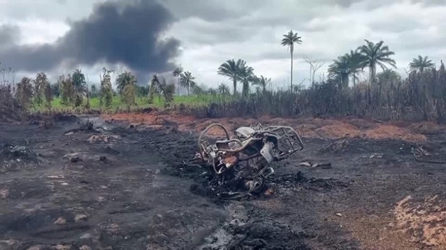 নাইজেরিয়ায় অবৈধ তেল শোধনাগারে বিস্ফোরণ, নিহত অন্তত ৩৭