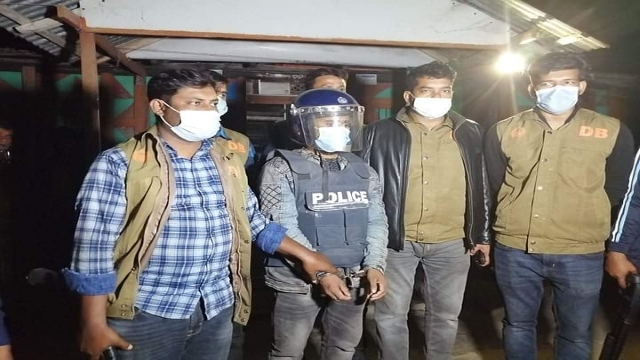 নিখোঁজের ১১ মাস পরে কিশোরীর লাশ মিলল প্রেমিকের বাড়ির সেপটিক ট্যাংকে
