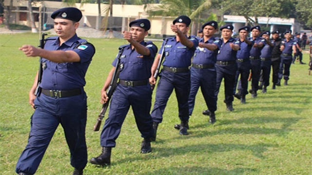 ৩ হাজার কনস্টেবল পদের জন্য আবেদন ৩ লাখ ৩৮ হাজার