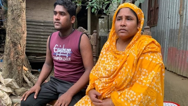 লিবিয়ায় গিয়ে মাফিয়াদের থেকে ছেলেকে উদ্ধার করলেন মা!